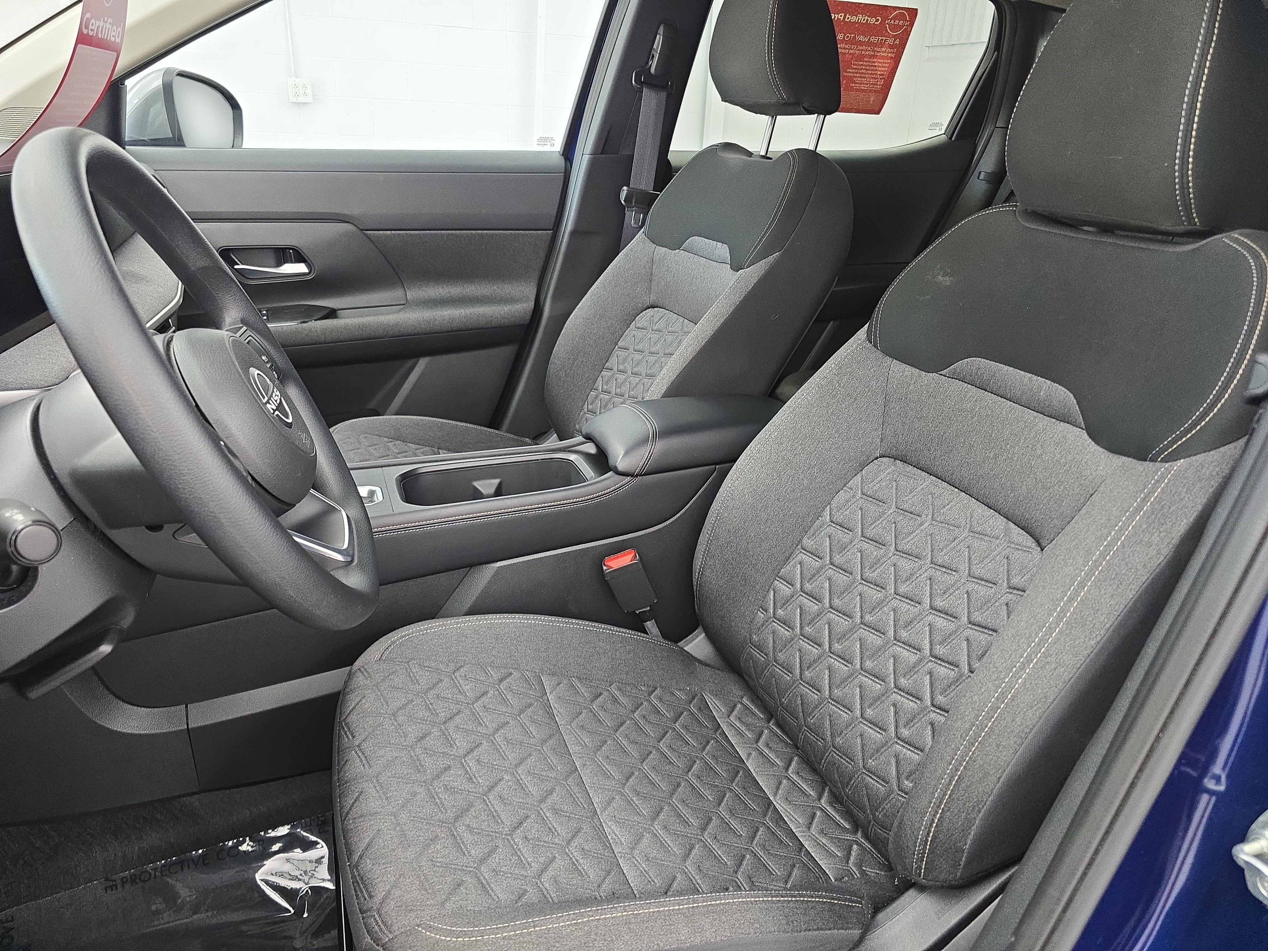 Certified 2025 Nissan Kicks SV image 14