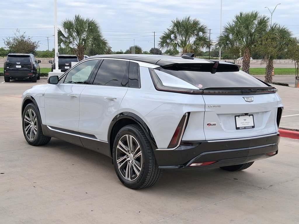 New 2027 Cadillac Lyriq Luxury RWD image 4