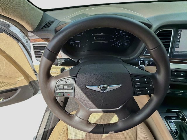 Used 2019 Genesis G80 3.8 RWD image 35