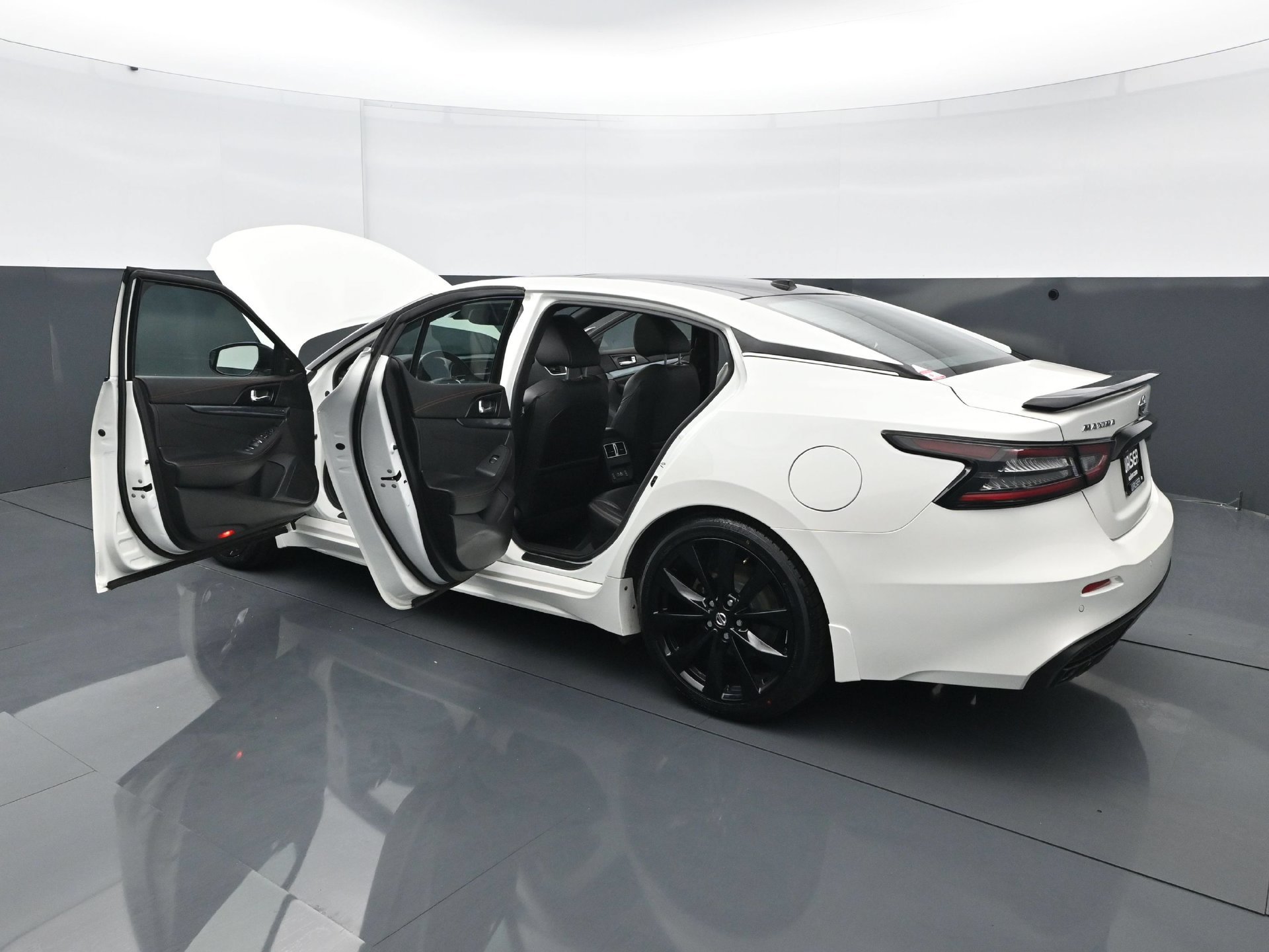 Used 2021 Nissan Maxima SR FWD image 29