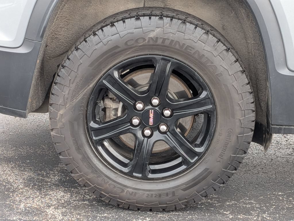 Used 2023 GMC Acadia AT4 w/ Preferred Package AWD/4WD image 10