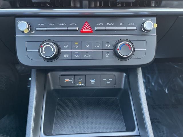 New 2026 Hyundai Tucson SE image 13