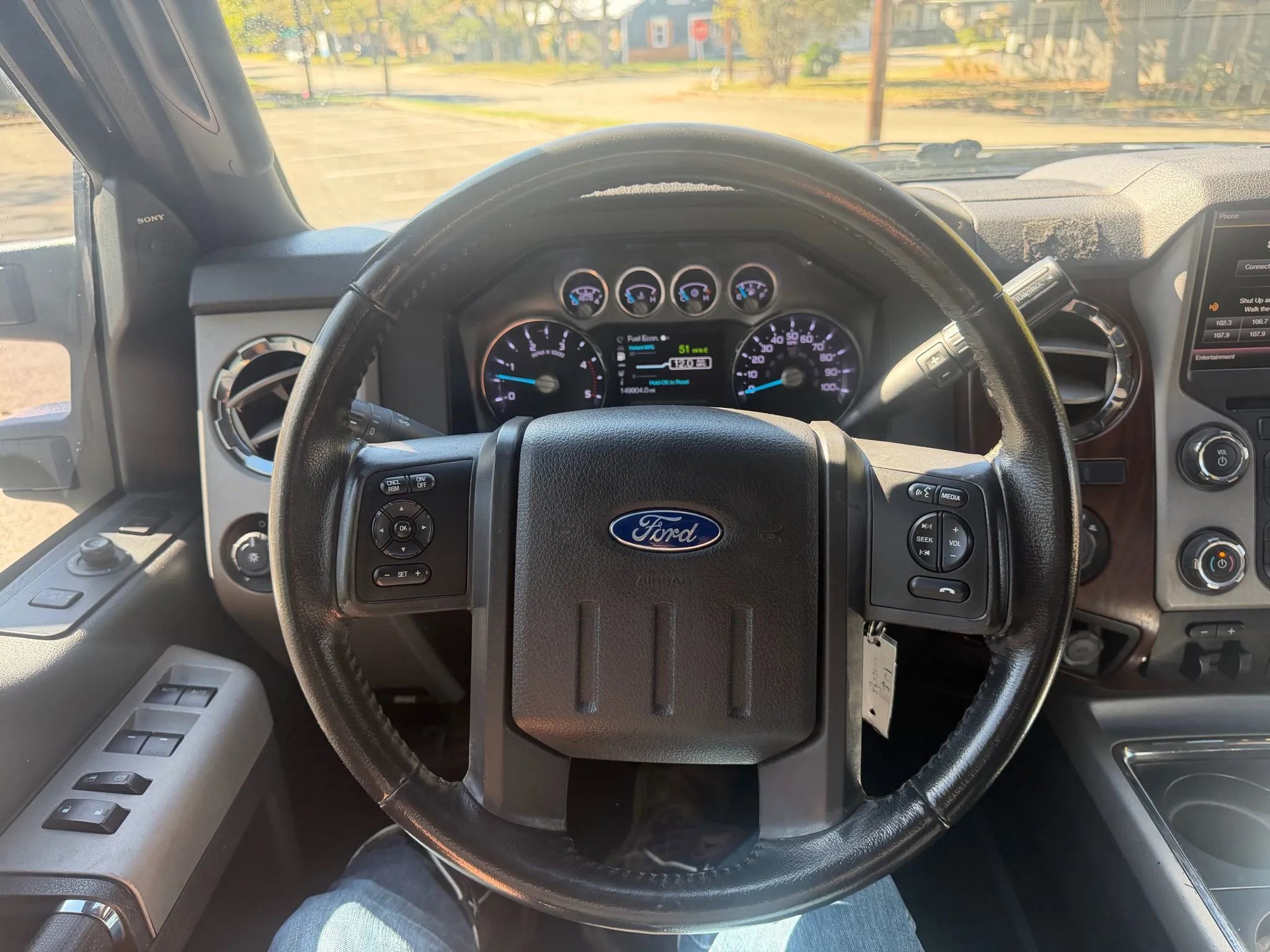 Used 2015 Ford F350 Lariat w/ Lariat Interior Package AWD/4WD image 14