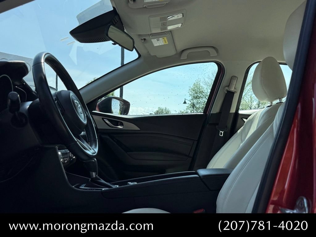 Used 2017 MAZDA MAZDA3 Touring FWD image 28