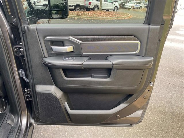 Used 2024 RAM 2500 Big Horn w/ Sport Appearance Package image 35