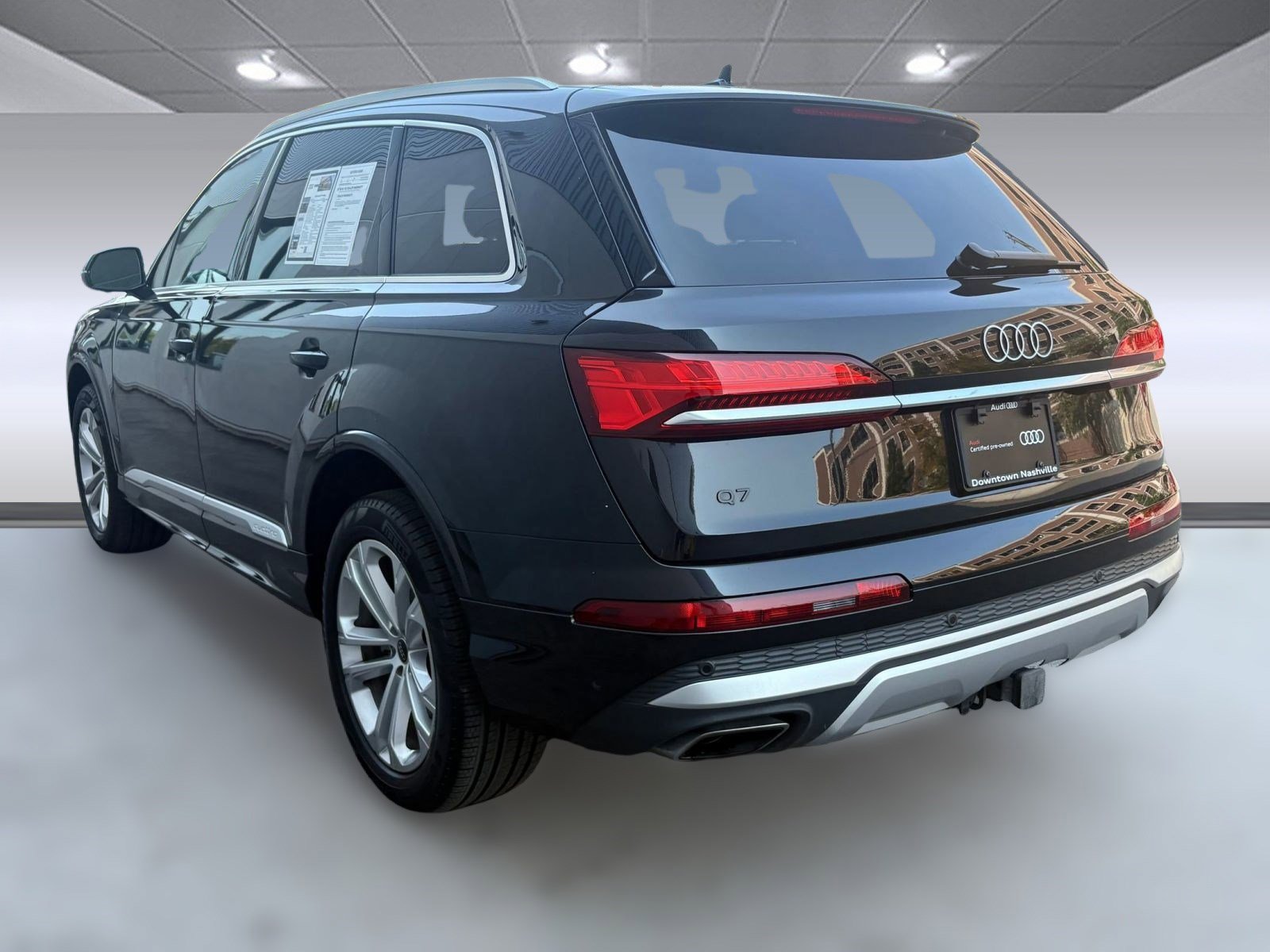 Certified 2025 Audi Q7 3.0T Prestige w/ Prestige Package image 3