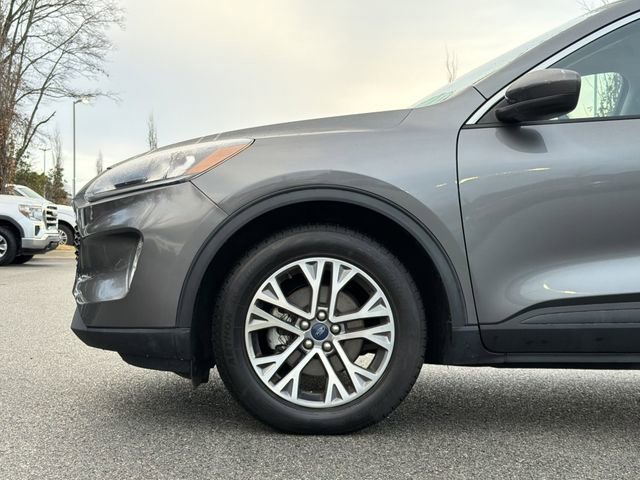 Used 2022 Ford Escape SEL image 9