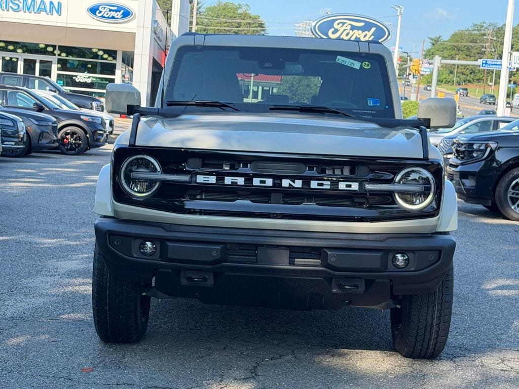 New 2026 Ford Bronco Outer Banks AWD/4WD image 2