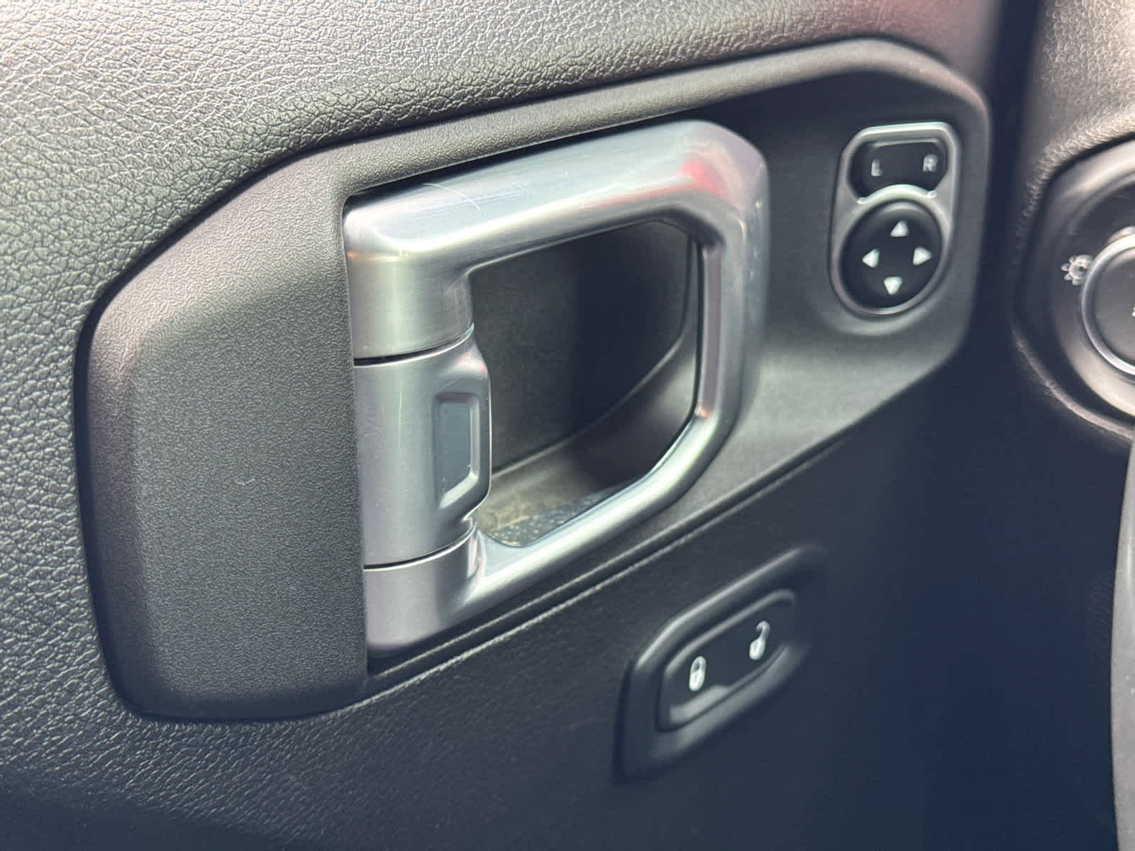 Used 2022 Jeep Wrangler Rubicon w/ LED Lighting Group image 23