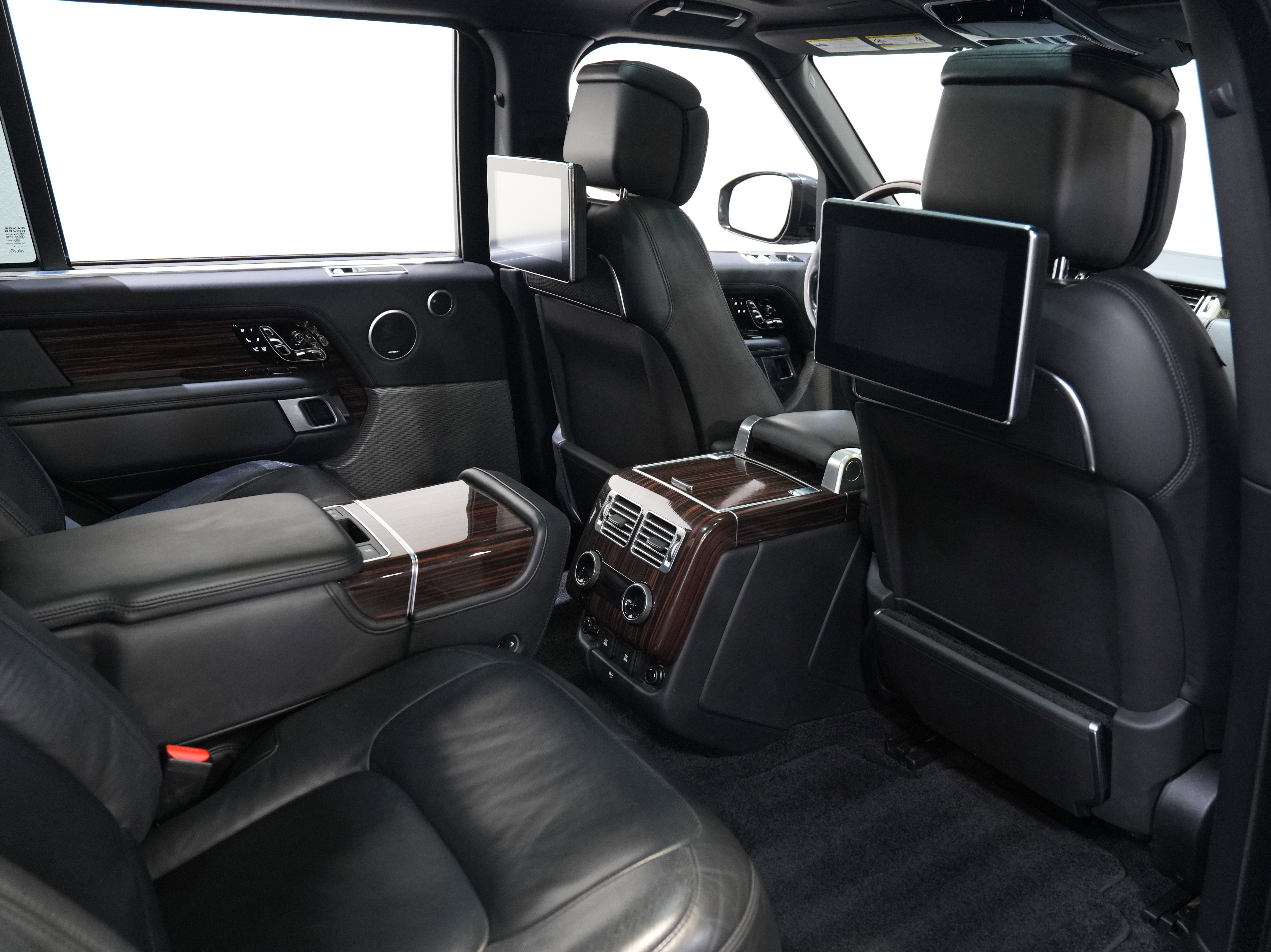 Used 2018 Land Rover Range Rover Long Wheelbase Autobiography image 34