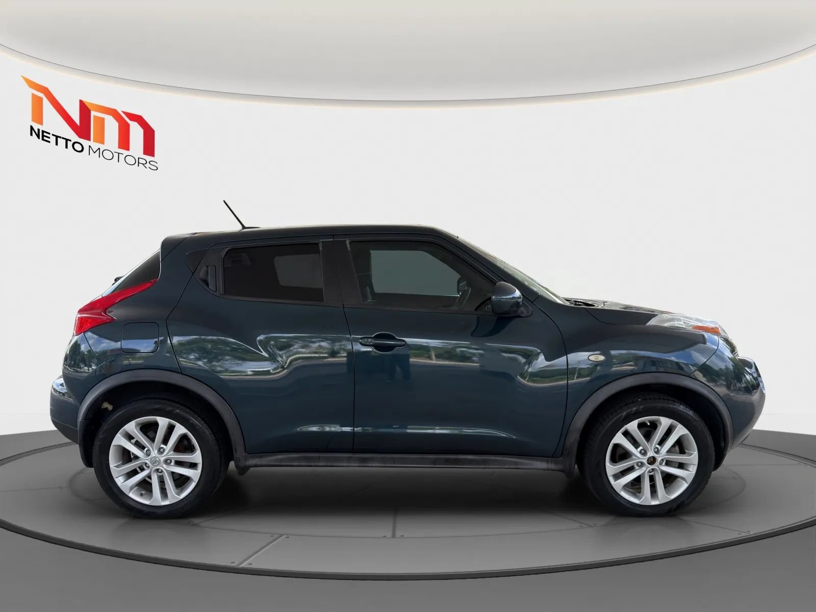 Used 2014 Nissan Juke SL FWD image 6