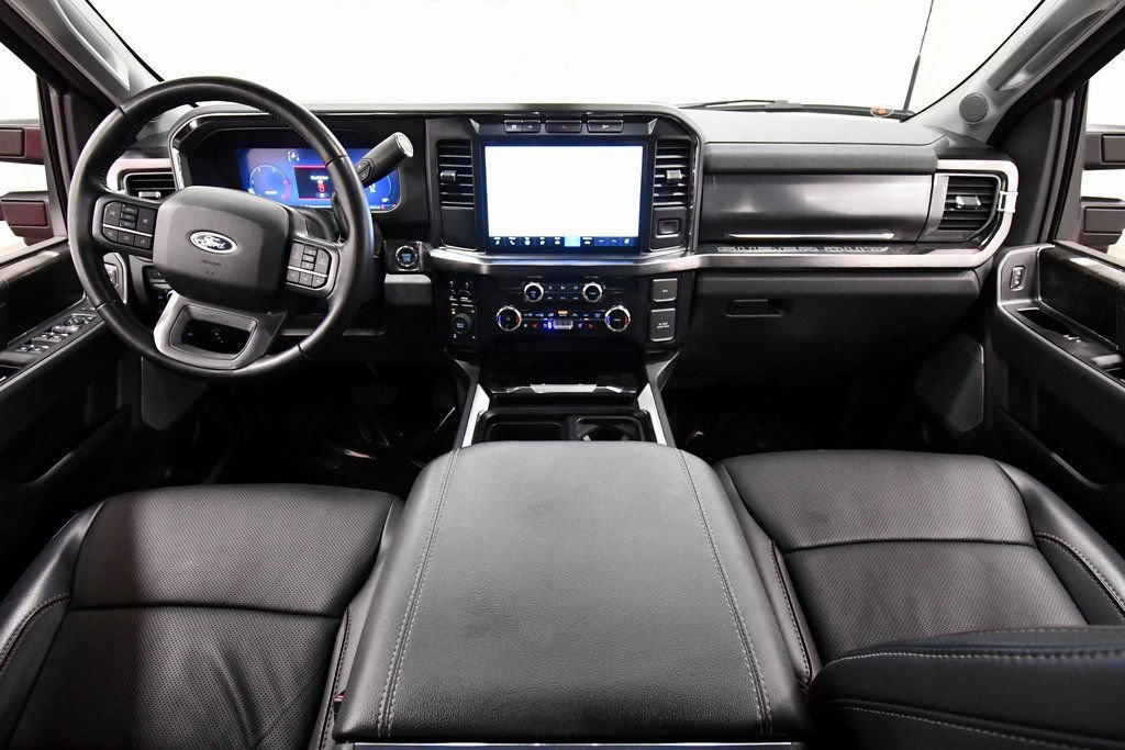 Used 2023 Ford F250 Lariat AWD/4WD image 3