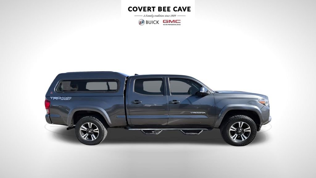 Used 2016 Toyota Tacoma TRD Sport image 13