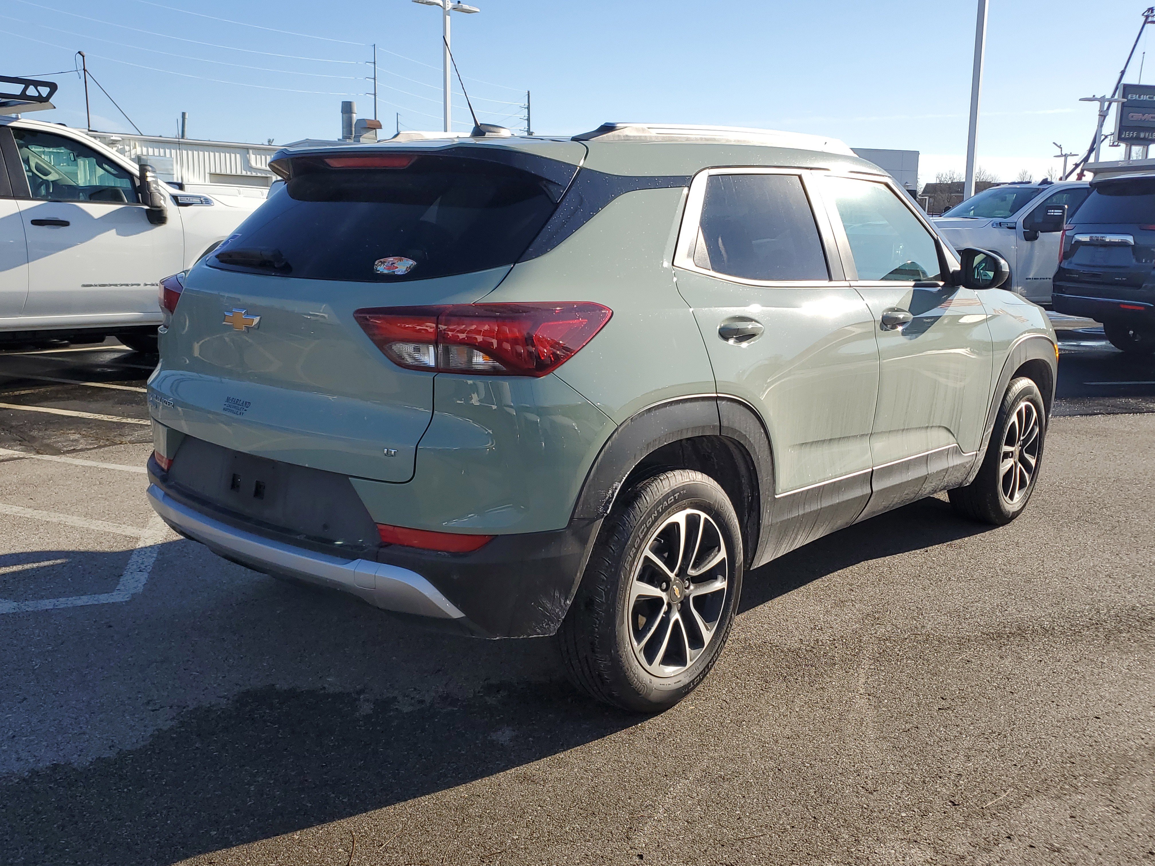 Used 2025 Chevrolet TrailBlazer LT w/ Convenience Package image 4