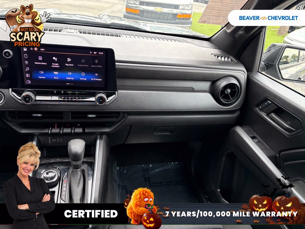 Used 2024 Chevrolet Colorado Trail Boss w/ Technology Package AWD/4WD image 17