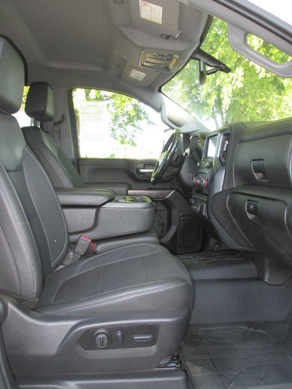 Used 2022 Chevrolet Silverado 2500 LTZ w/ Safety Package AWD/4WD image 22