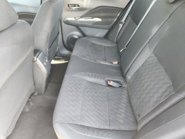 Used 2023 Nissan Kicks SV FWD image 32