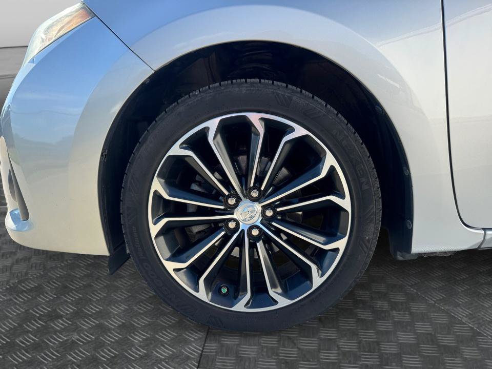 Used 2016 Toyota Corolla S FWD image 31