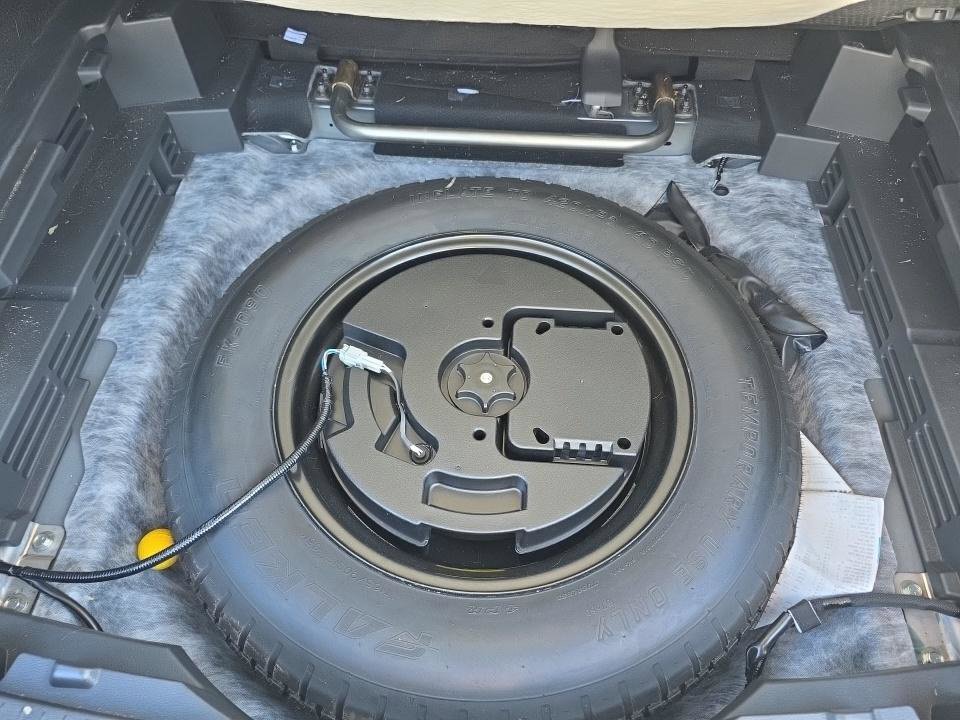 Certified 2023 Nissan Rogue SV w/ SV Premium B Package AWD/4WD image 17