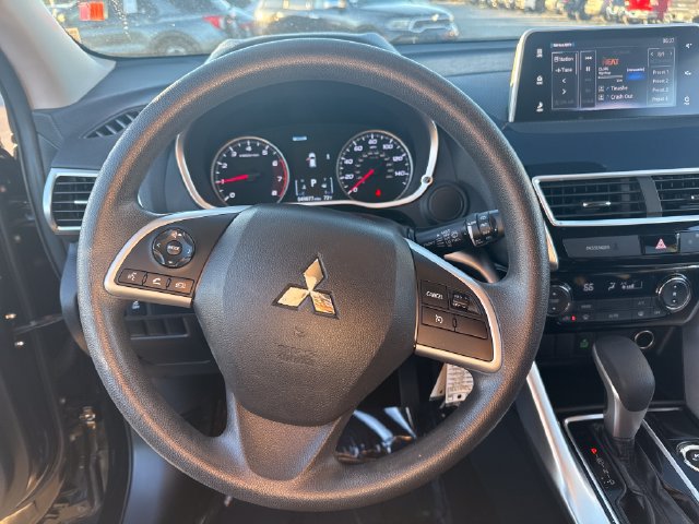 Used 2018 Mitsubishi Eclipse Cross LE AWD/4WD image 16