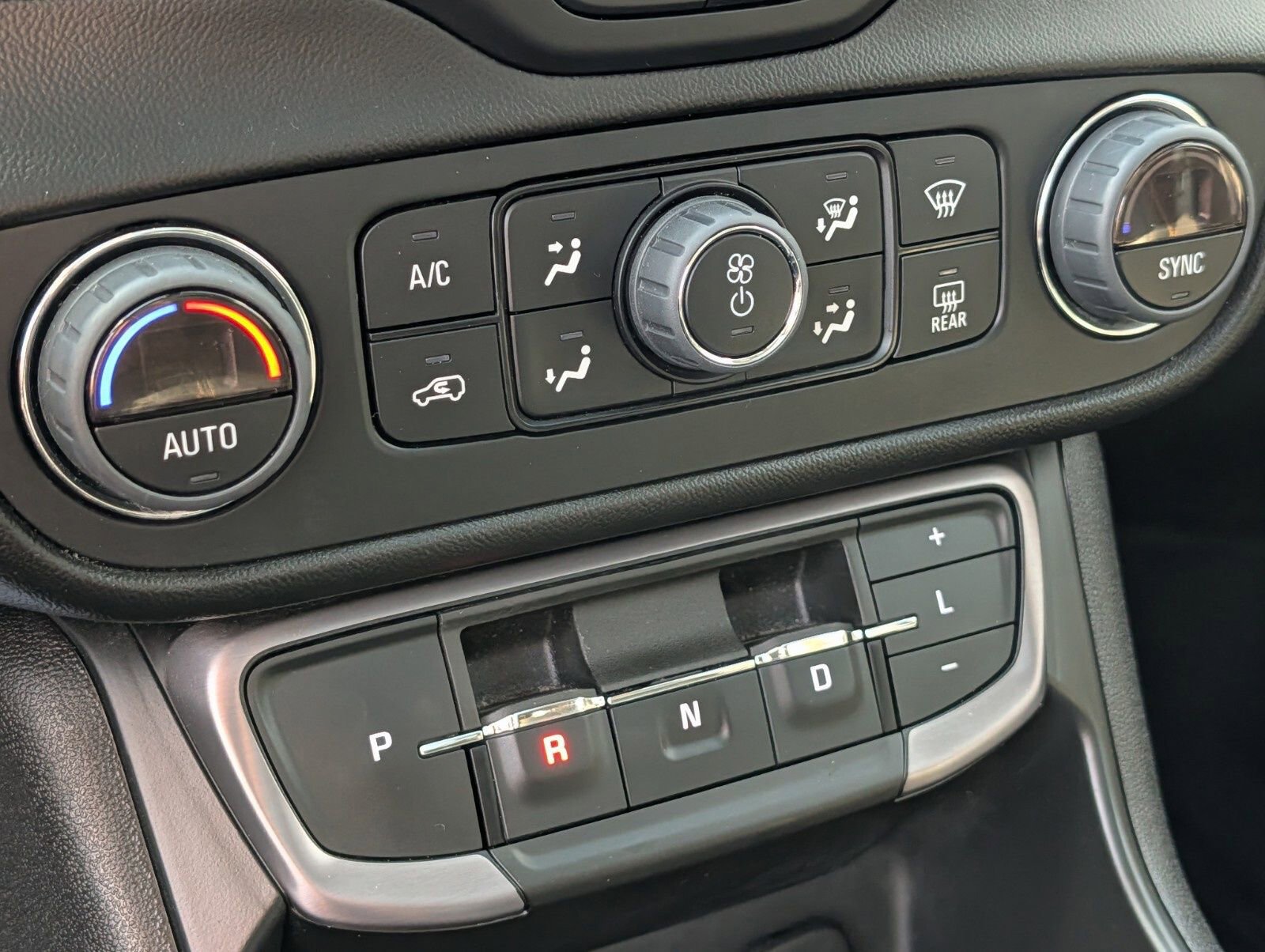 Used 2023 GMC Terrain AT4 w/ LPO, Floor Liner Package image 10