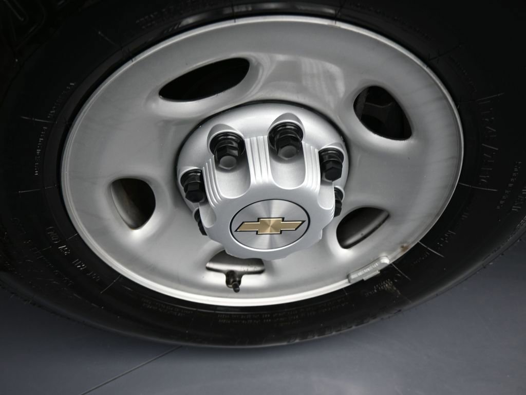 New 2025 Chevrolet Express 3500 Extended w/ Driver Convenience Package RWD image 33