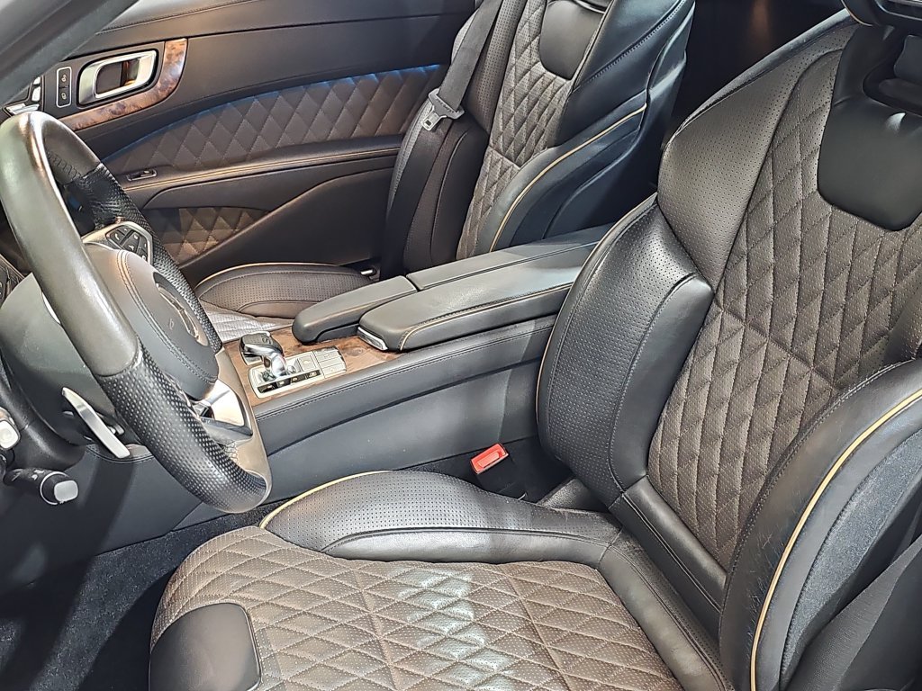 Used 2020 Mercedes-Benz SL 550 image 14
