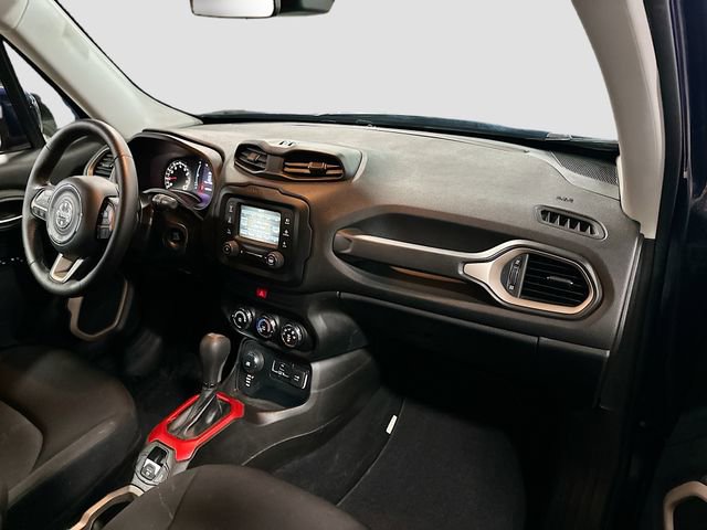 Used 2017 Jeep Renegade Latitude image 28