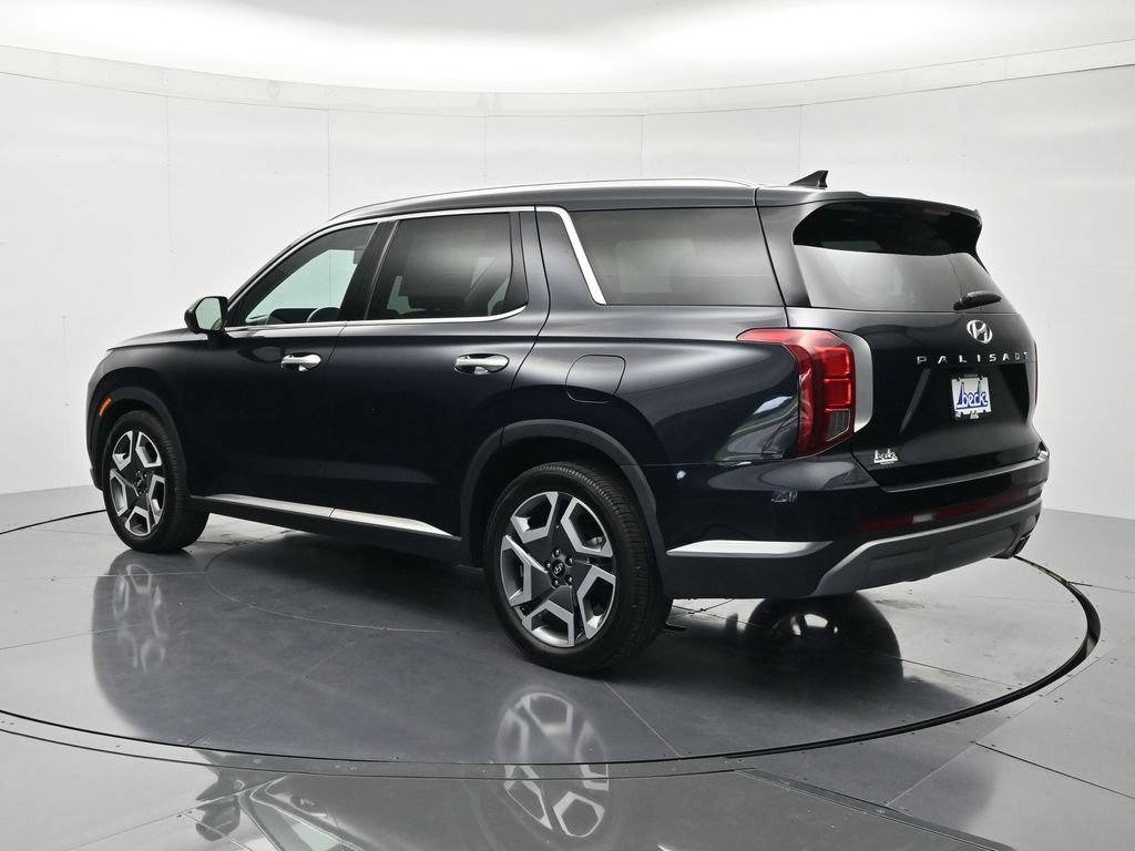 Used 2024 Hyundai Palisade Limited FWD image 7