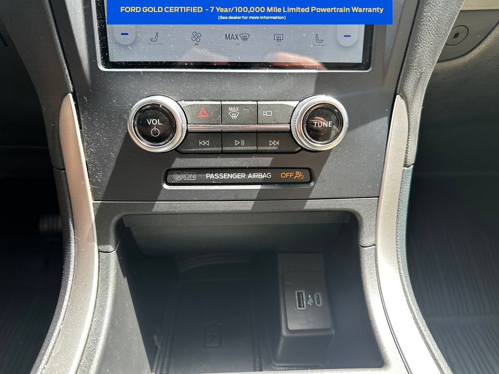 Certified 2024 Ford Edge SEL w/ Convenience Package AWD/4WD image 16
