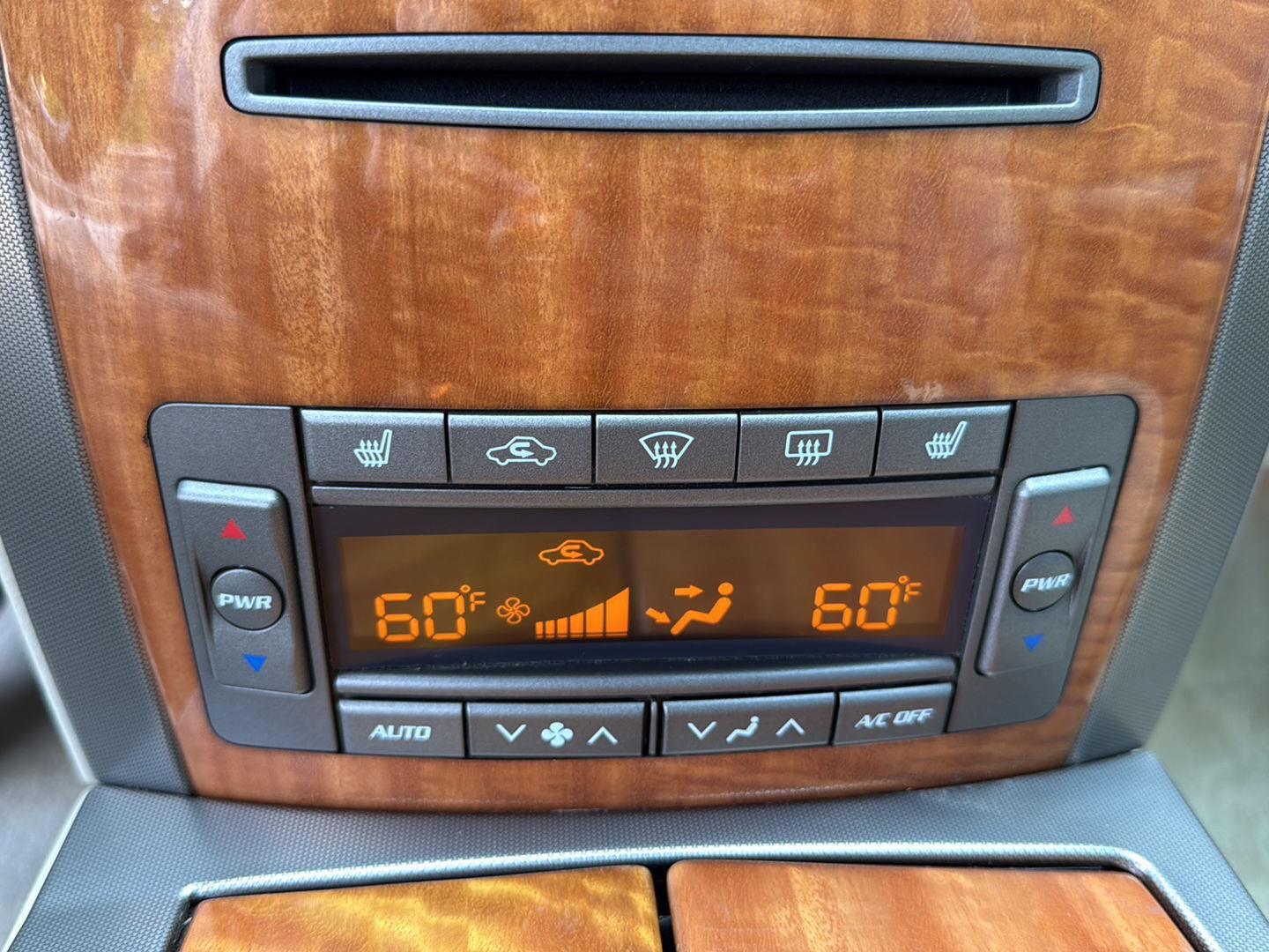 Used 2006 Cadillac XLR RWD image 25