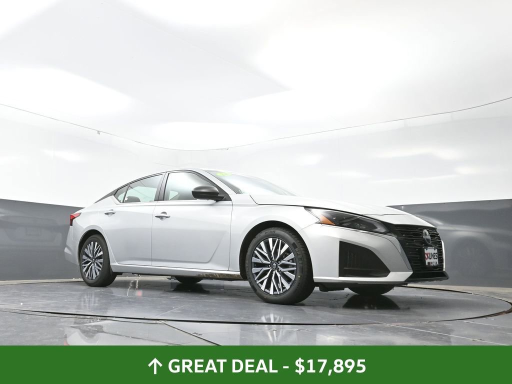 Used 2024 Nissan Altima 2.5 SV image 51