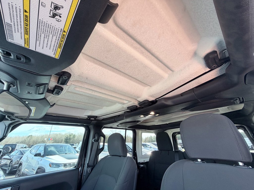 Used 2019 Jeep Wrangler Unlimited Sport S image 11