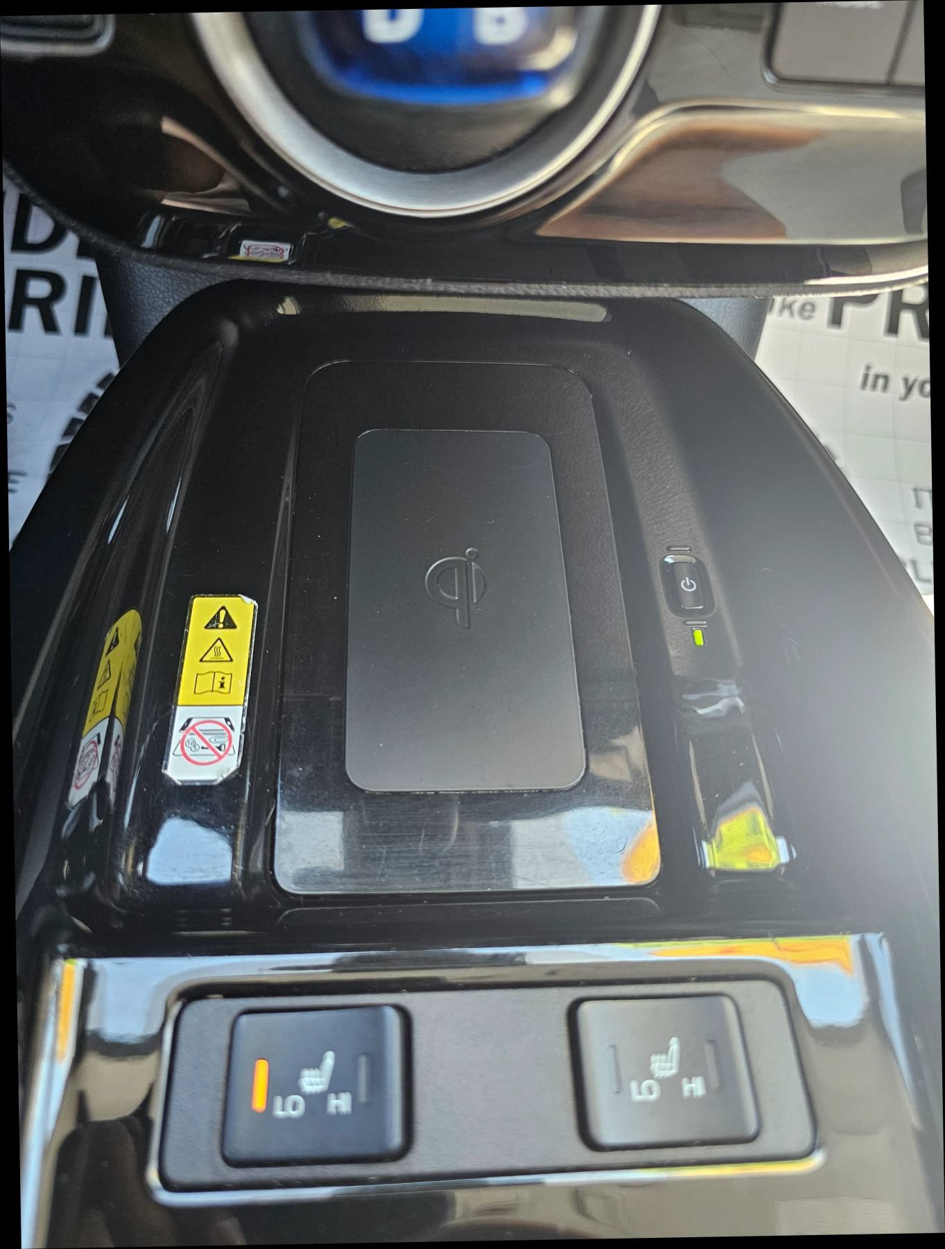 Used 2021 Toyota Prius Prime XLE w/ Carpet Mat Package (TMS) FWD image 23