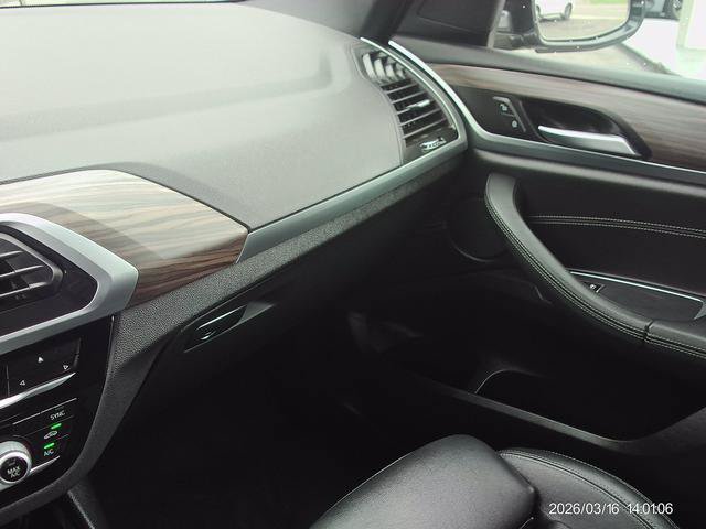 Used 2018 BMW X3 xDrive30i AWD/4WD image 12