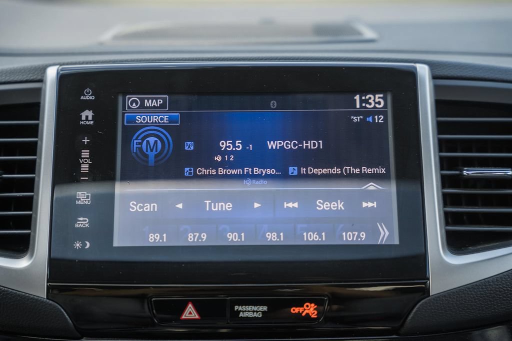 Used 2017 Honda Ridgeline RTL-E image 23