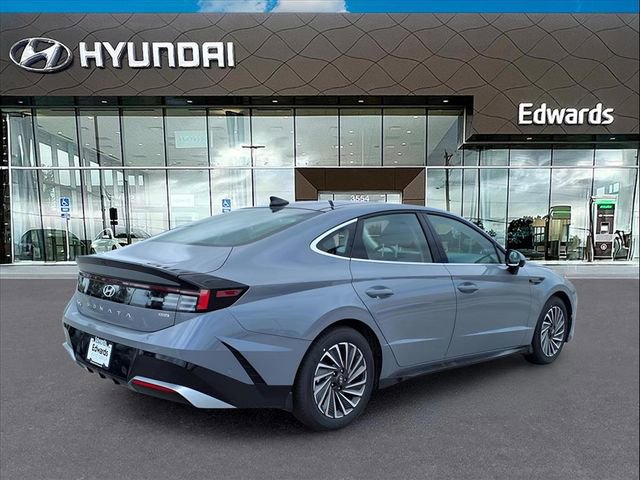New 2025 Hyundai Sonata Limited image 7
