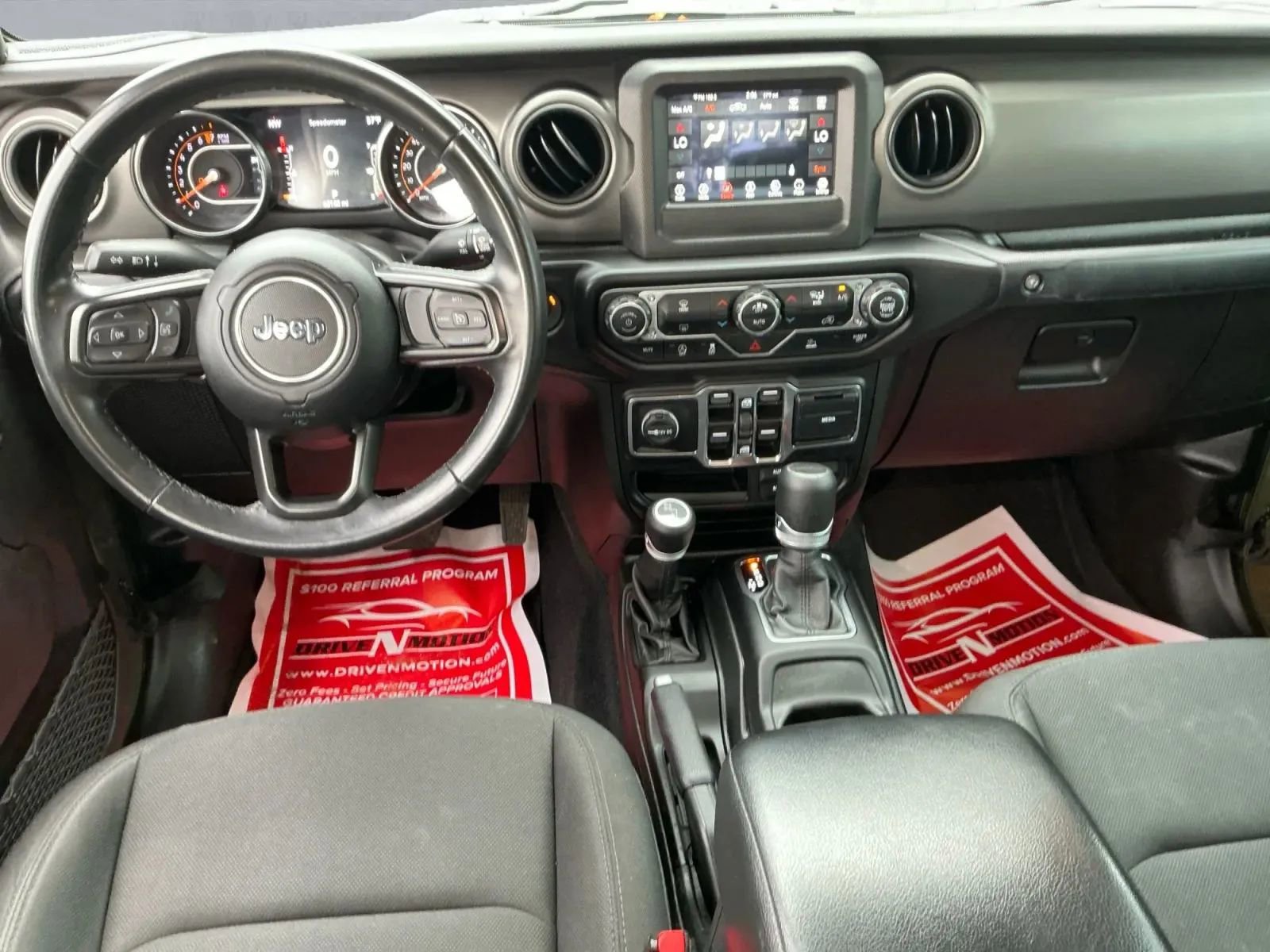 Used 2022 Jeep Gladiator Sport image 16