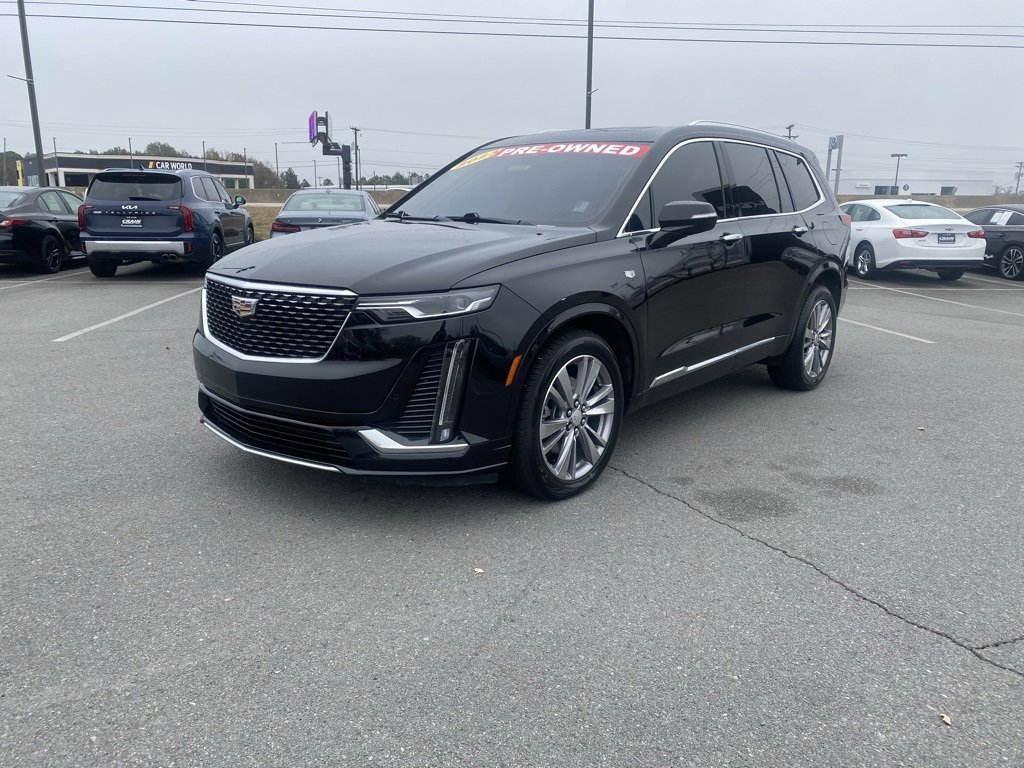 Used 2023 Cadillac XT6 Premium Luxury image 3