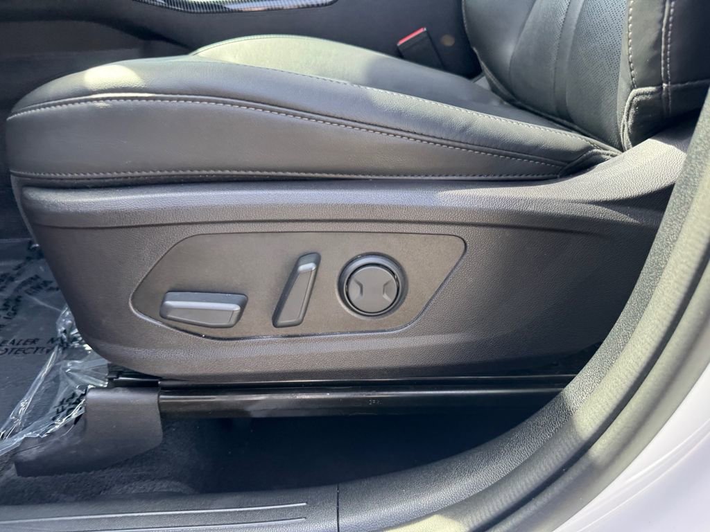 Certified 2022 Kia Sorento SX image 16