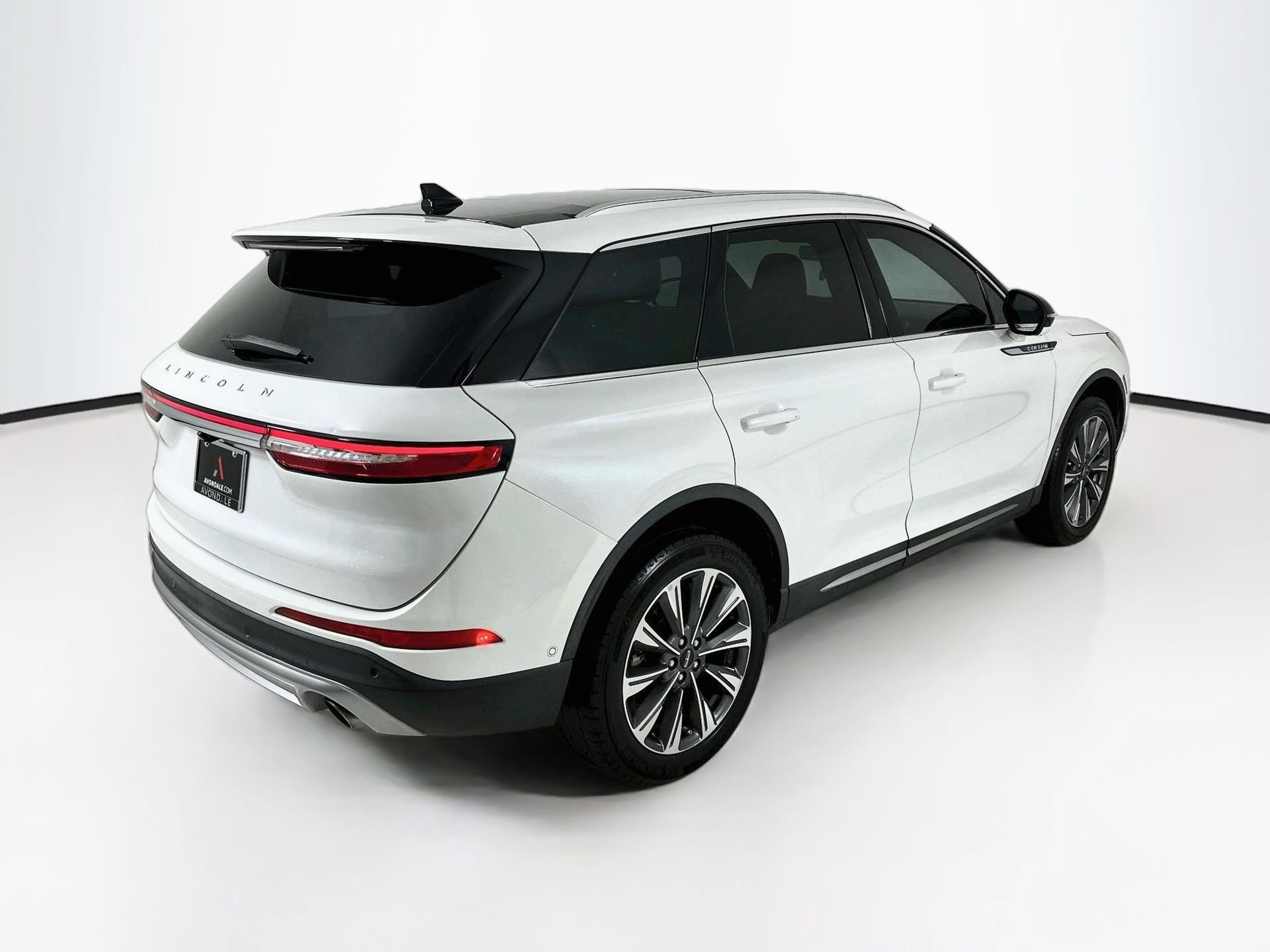Used 2021 Lincoln Corsair Reserve w/ Equipment Group 201A FWD image 8