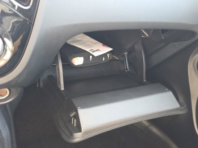 Used 2014 Nissan Juke SV FWD image 14