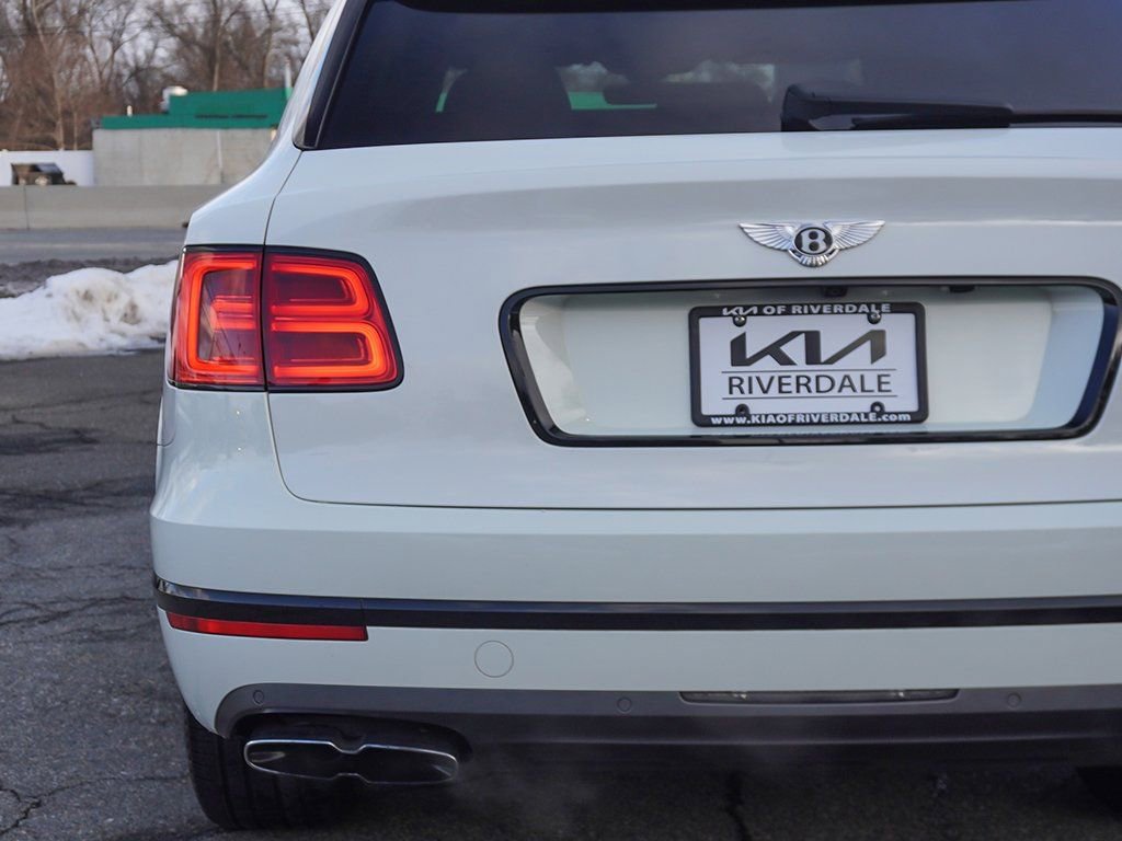 Used 2019 Bentley Bentayga AWD/4WD image 20