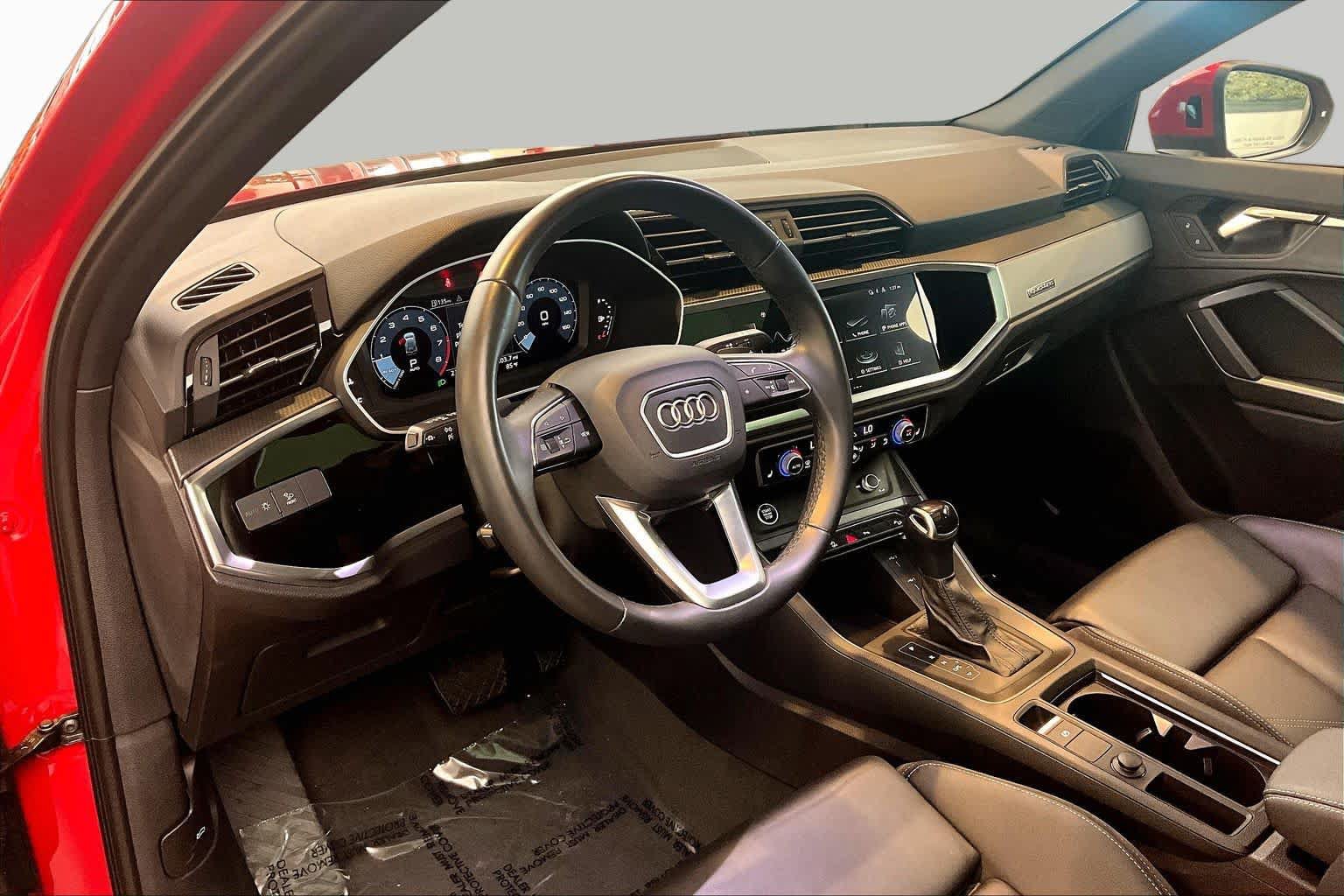Certified 2023 Audi Q3 2.0T Premium w/ Black Optic Sport Package AWD/4WD image 18