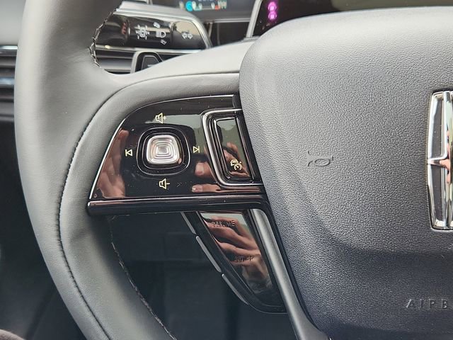 New 2025 Lincoln Corsair Reserve w/ Equipment Group 202A image 17