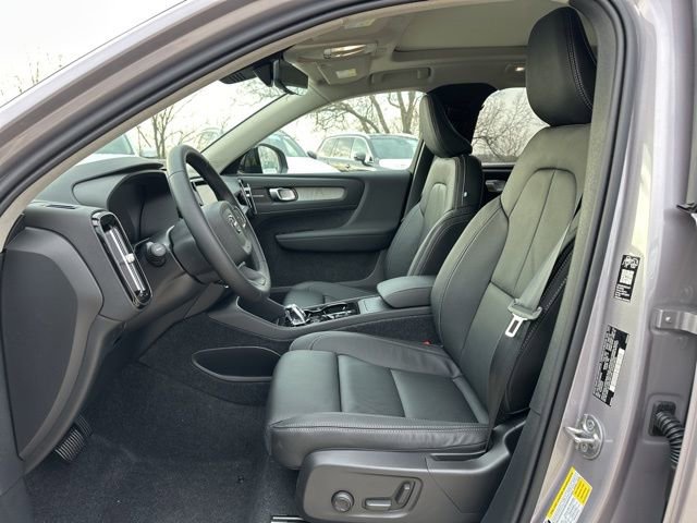 New 2026 Volvo XC40 B5 Plus w/ Protection Package Premier image 13