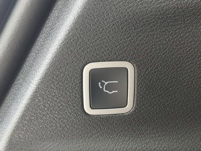 New 2026 Chrysler Voyager LX image 15