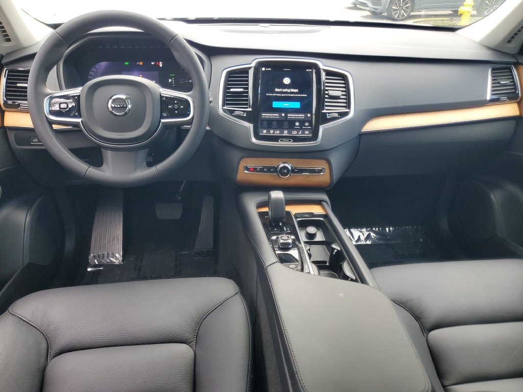 Certified 2024 Volvo XC90 T8 Plus w/ Protection Package Premier AWD/4WD image 14