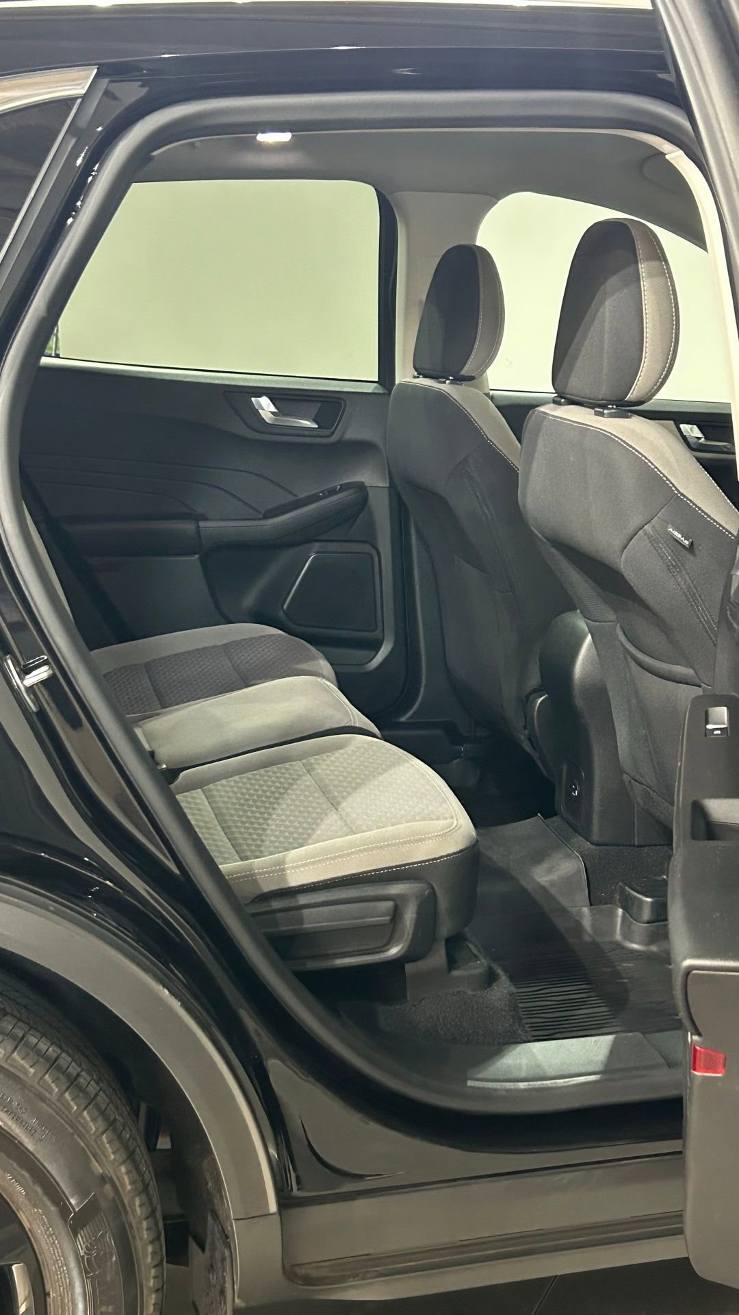 Used 2021 Ford Escape SE FWD image 49