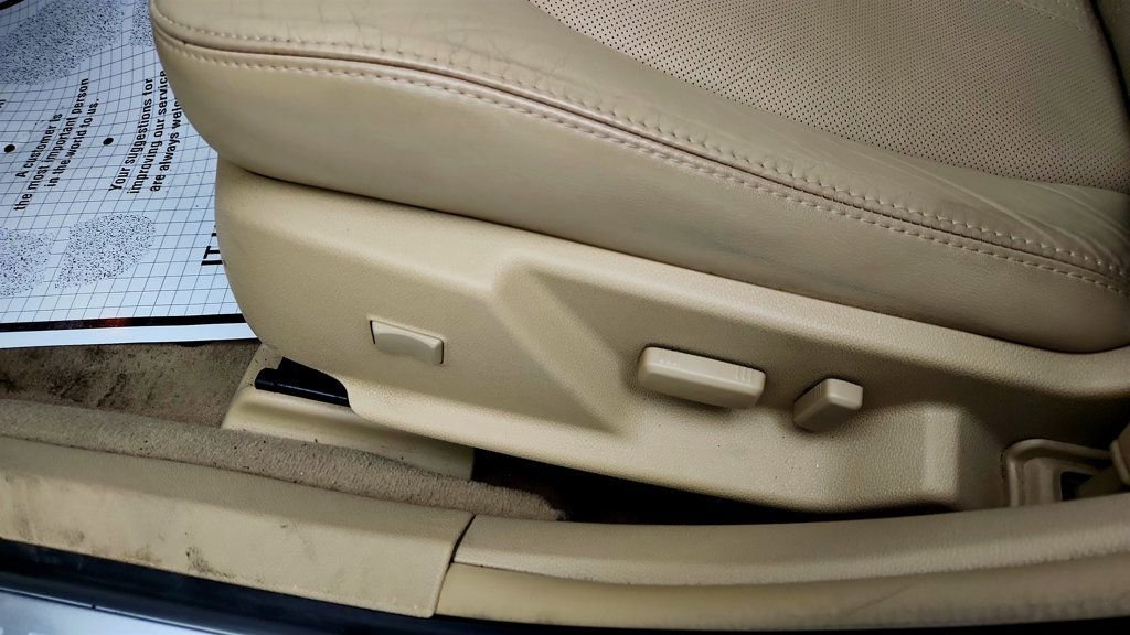 Used 2011 Cadillac CTS Luxury image 12